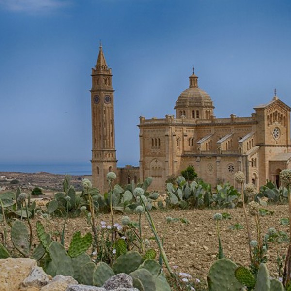 middelalderbord-paa-malta