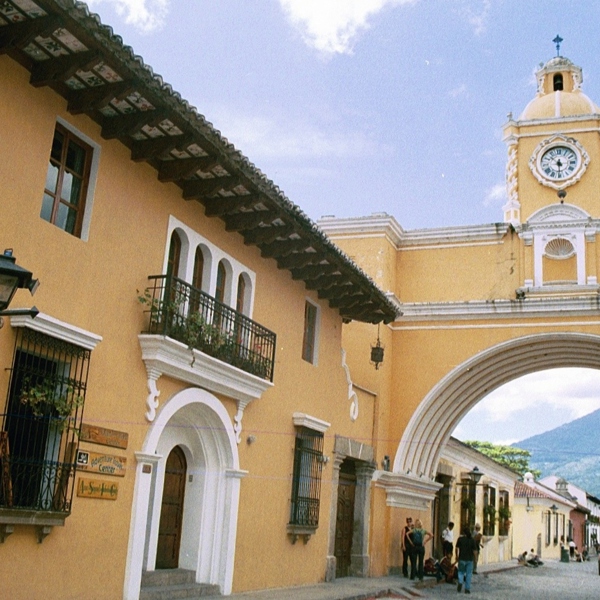 Arktiekturen i Guatemala er langt fra kedelig, husene findes i alle farver og størrelser