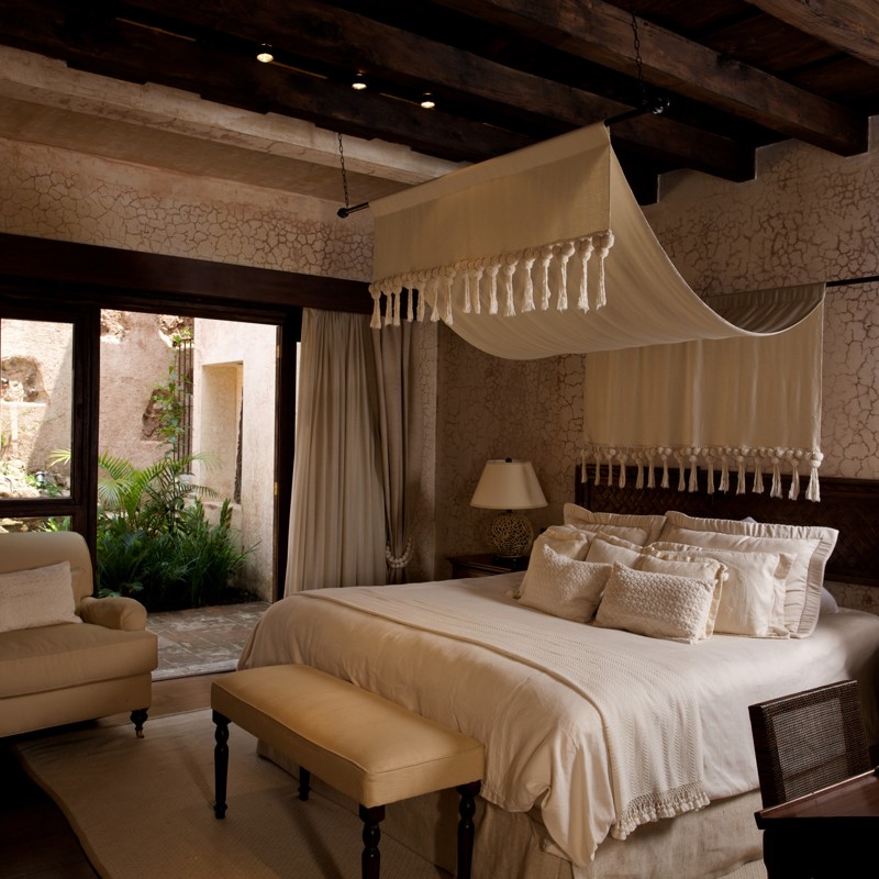 I:\AXUMIMAGES\Mellemamerika\el salvador faststone\Hoteller\El Convento\Smuk indretning på El Convento