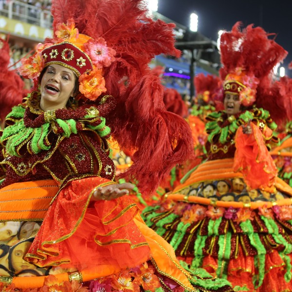 Flotte farver til karneval i Rio