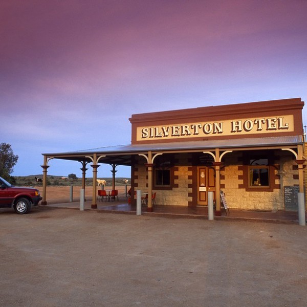 Outback pub i Silverton, Australien