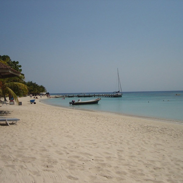 Sandstrand på Roatan