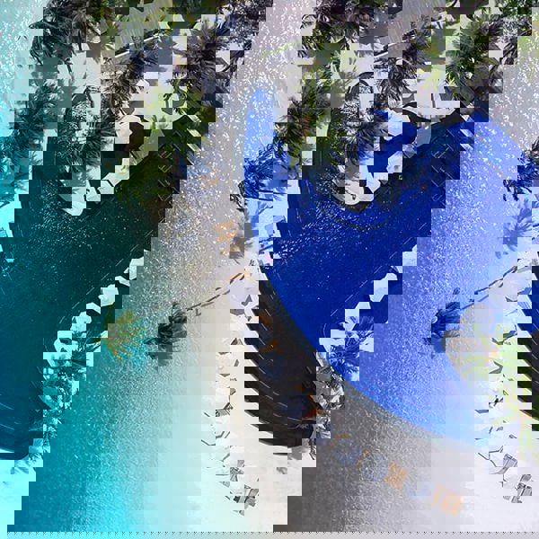 Den primære pool på Conrad Rangali Maldiverne