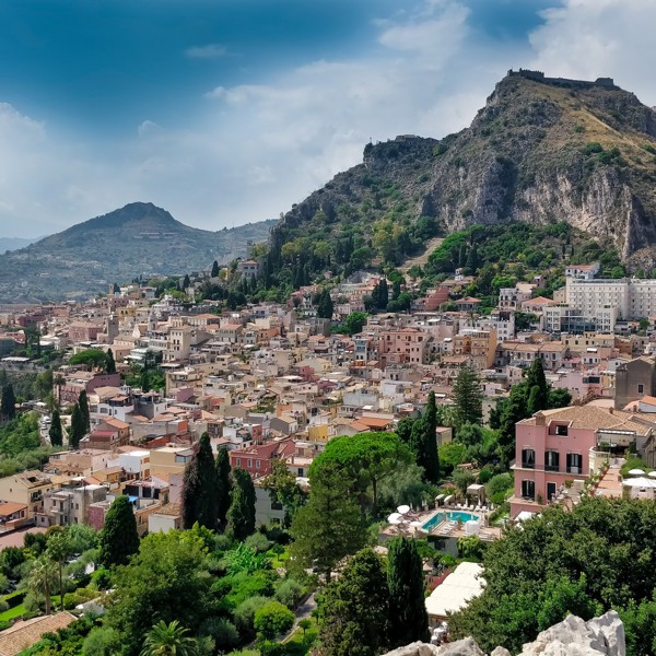 Den-dejlige-ferieby-Taormina