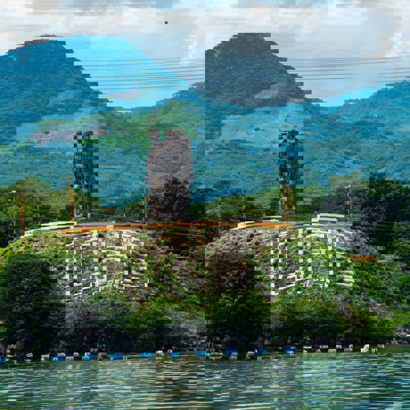 gabriel-tovar-jVffFbjcbkU-unsplash