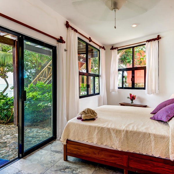 Soveværelse med udsigt i villa