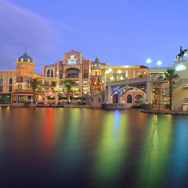 Waterfront om aftenen. Cape Town, Sydafrika