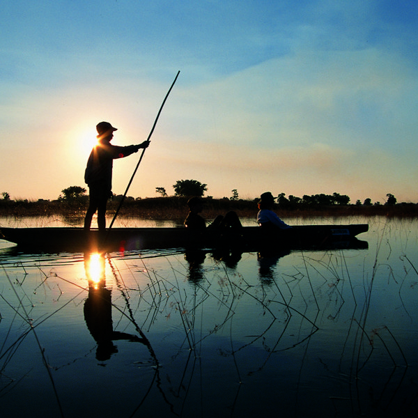 Sejltur i mokoro, Okavango deltaet, Botswana