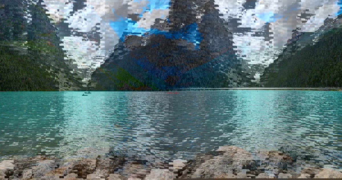 Lake Louise i emerald farver