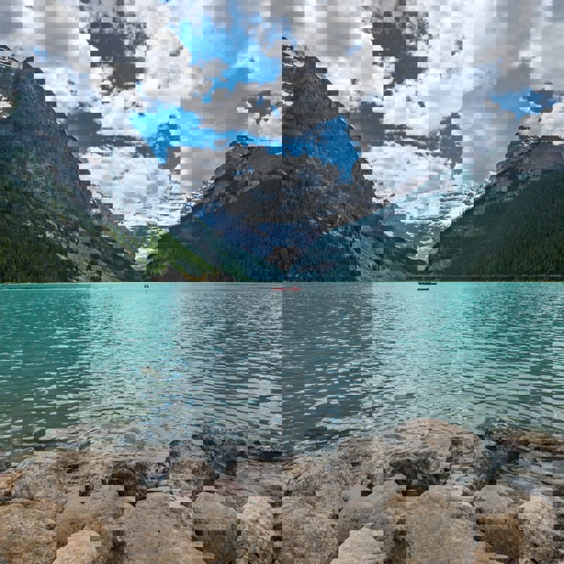 Lake Louise i emerald farver