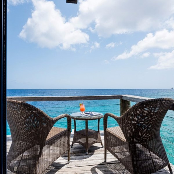 Altan med udsigt over havet