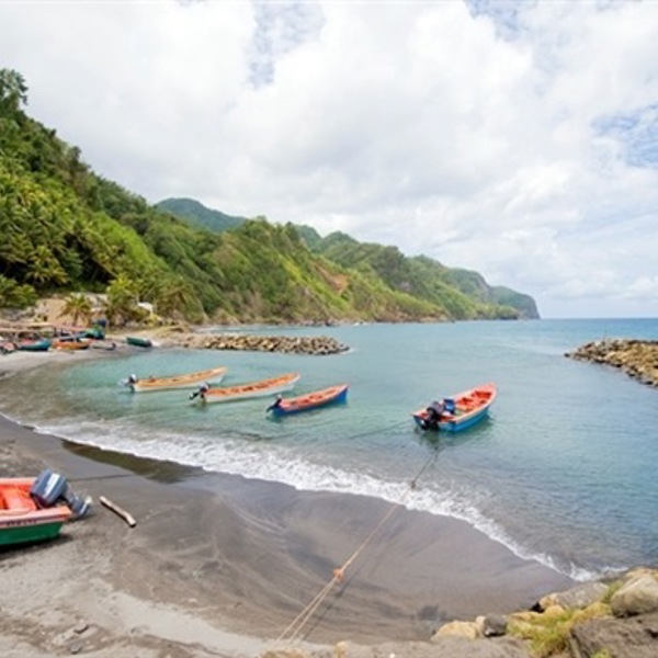 Både ved kysten på Martinique