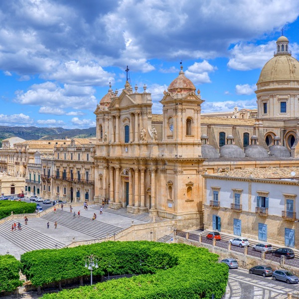 sightseeing-i-noto