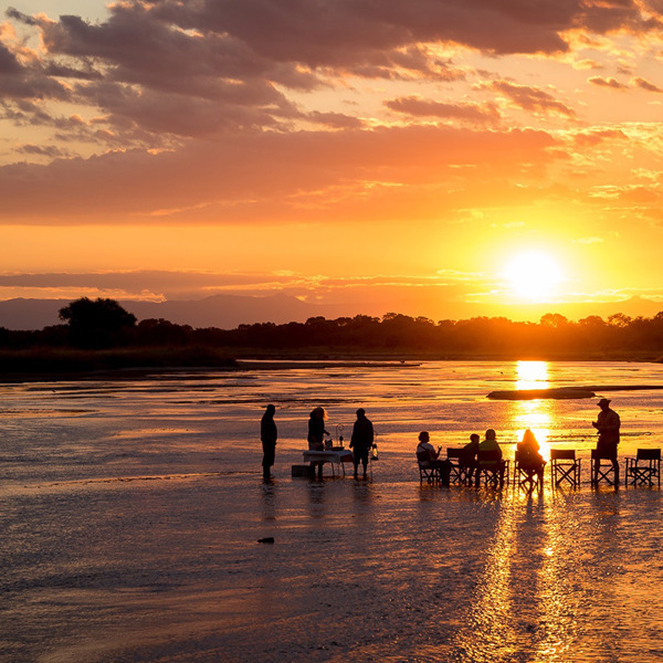 Middag i floden på Kapamba