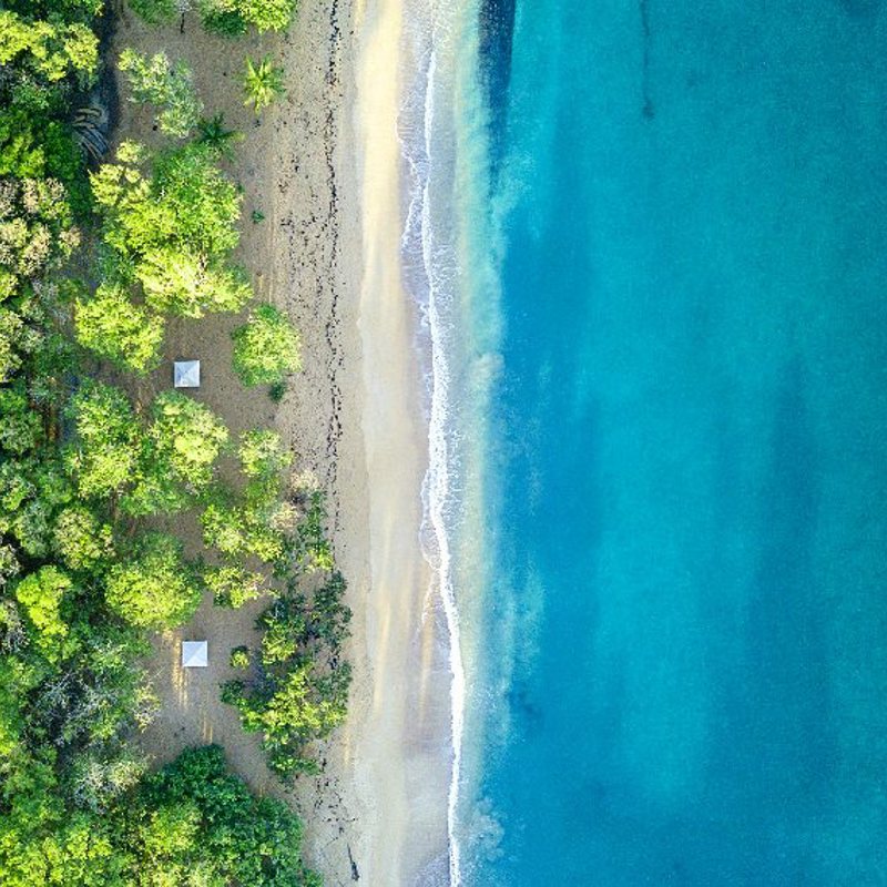 I:\AXUMIMAGES\Hjemmeside opdaterings billeder\Caribien\Havet møder stranden - mindre