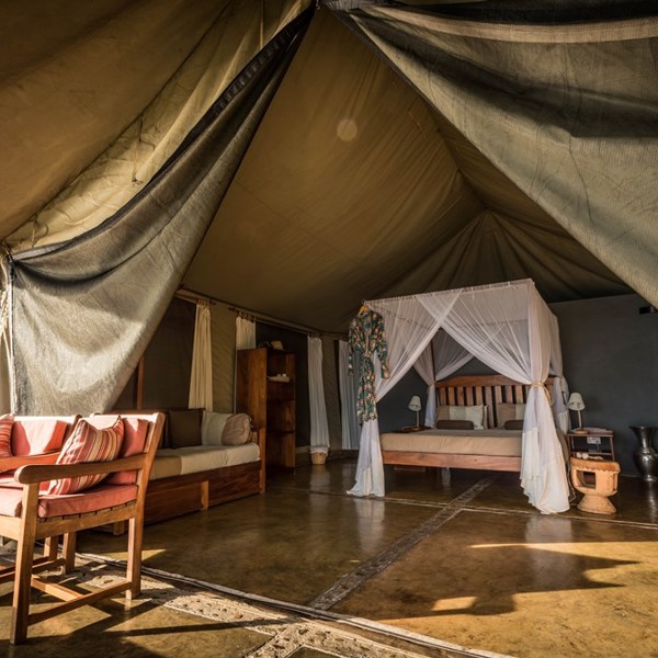 Lækkert indrettet safaritelt