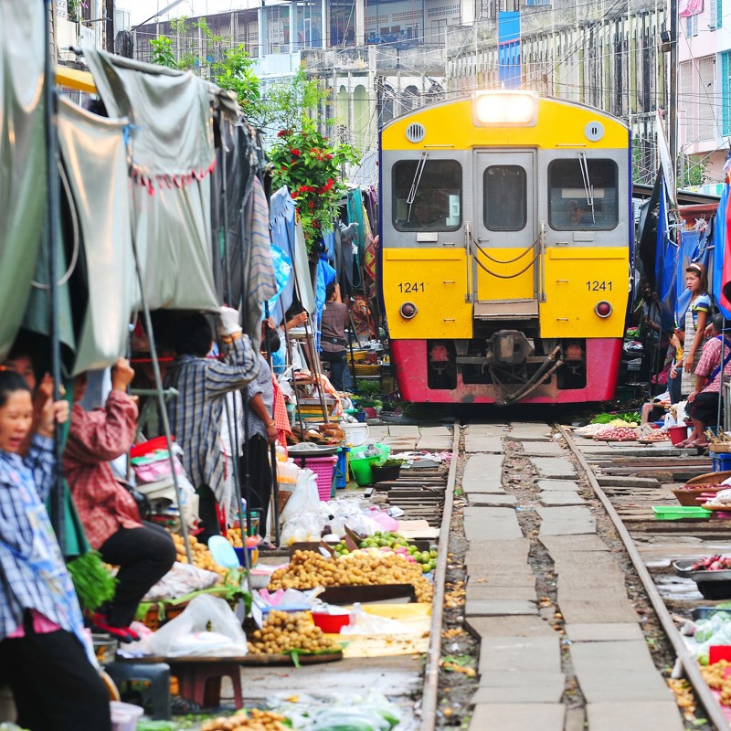 Umbrela-Market_Maeklong, Samuth-Songkarm_125253500