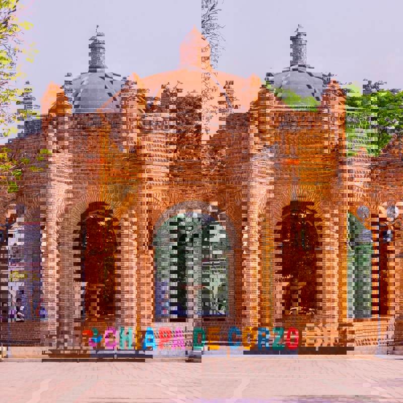 roger-ce-ia0yAARGIW0-unsplash