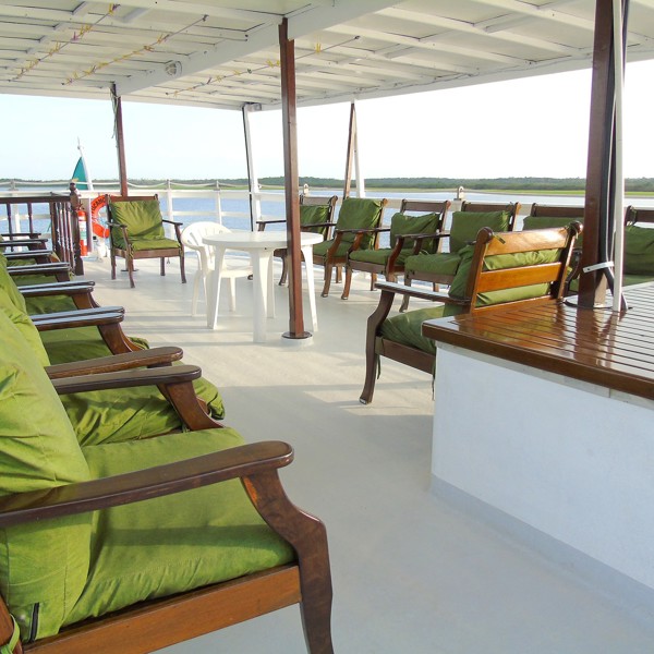 Man kan slappe af på skibets observationsdæk