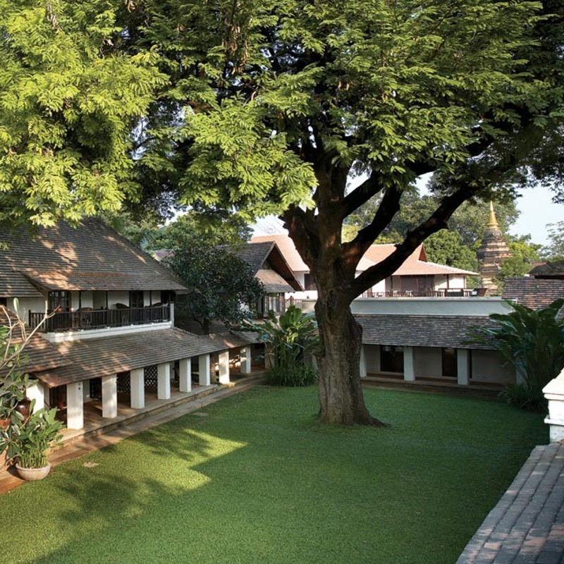 Dejlig gårdhave på Tamarind Village, Chiang Mai, Thailand