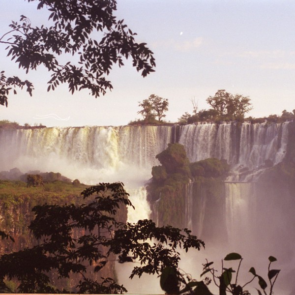 Iguazú faldende , San Martin