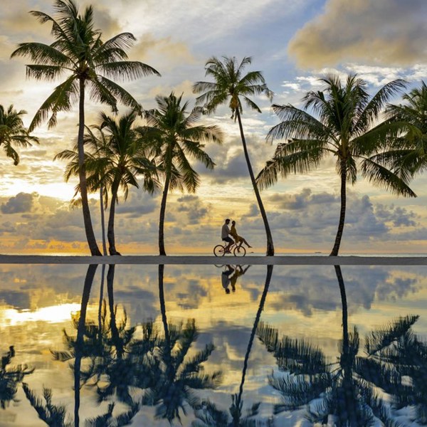 Pool cykel strand på Pullman Maamutaa Maldiverne