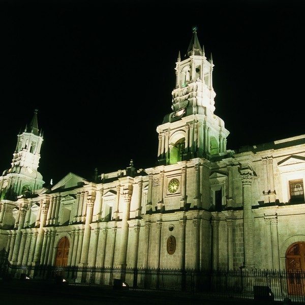 arequipa om aftenen