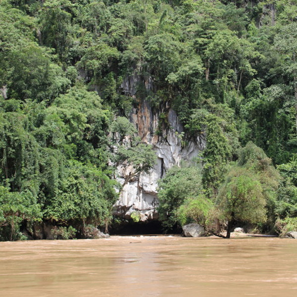 Indgangen til Konglor grotten